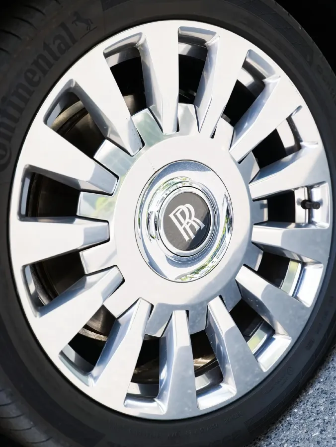 2018 Rolls-Royce Phantom 6.7T 571HP V12 8AT,autocango,china used car exporter,china ev exporter,chinese used car exporter,chinese used ev exporter