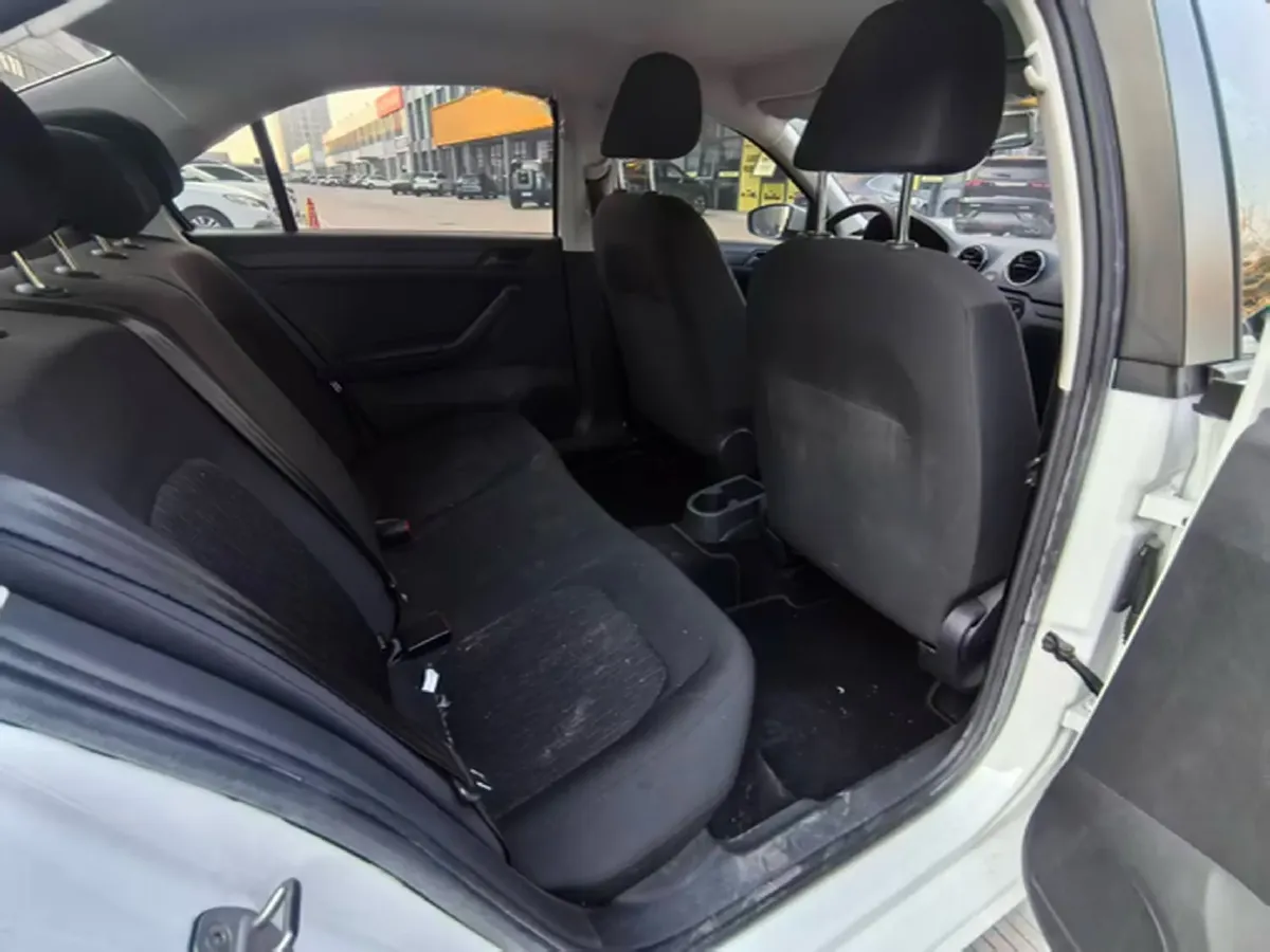 2021 Jetta VA3 1.5L 112HP L4 5MT,autocango,china used car exporter,china ev exporter,chinese used car exporter,chinese used ev exporter