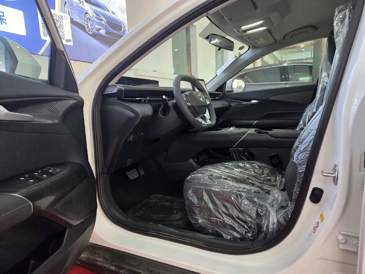 2025 ChangAn EadoPHEV 1.5L 98HP L4 E-CVT PHEV,autocango,china used car exporter,china ev exporter,chinese used car exporter,chinese used ev exporter