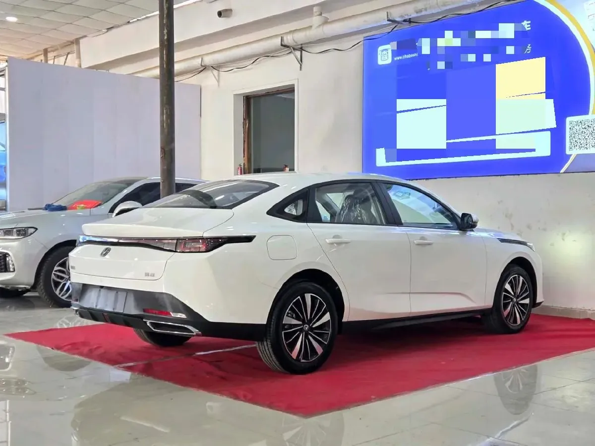 2025 ChangAn EadoPHEV 1.5L 98HP L4 E-CVT PHEV,autocango,china used car exporter,china ev exporter,chinese used car exporter,chinese used ev exporter