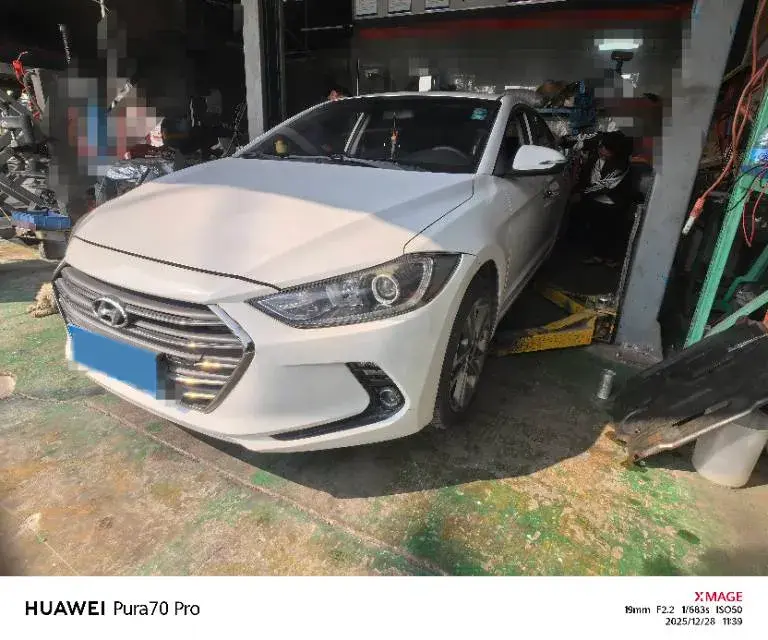 2016 Hyundai Elantra 1.6L 130HP L4 6AT