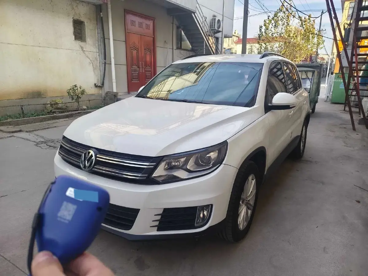 2016 Volkswagen Touran 1.4T 150HP L4 7DCT