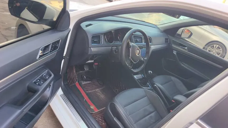 2017 Zotye Damy X7 1.8T 177HP L4 5MT,autocango,china used car exporter,china ev exporter,chinese used car exporter,chinese used ev exporter