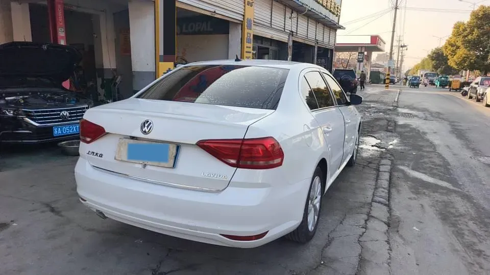 2017 Zotye Damy X7 1.8T 177HP L4 5MT,autocango,china used car exporter,china ev exporter,chinese used car exporter,chinese used ev exporter