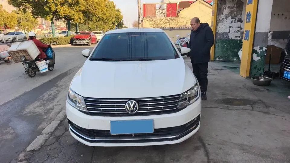 2017 Zotye Damy X7 1.8T 177HP L4 5MT,autocango,china used car exporter,china ev exporter,chinese used car exporter,chinese used ev exporter