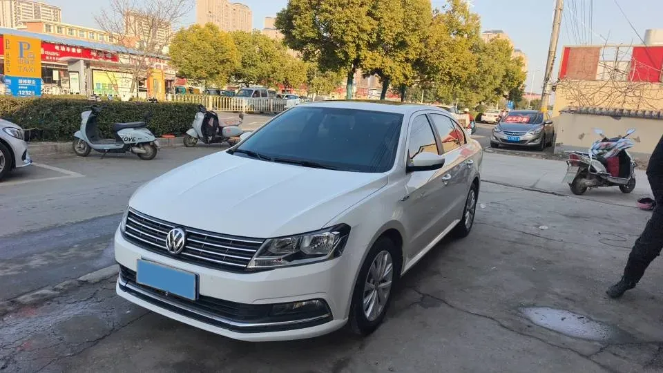 2017 Zotye Damy X7 1.8T 177HP L4 5MT,autocango,china used car exporter,china ev exporter,chinese used car exporter,chinese used ev exporter