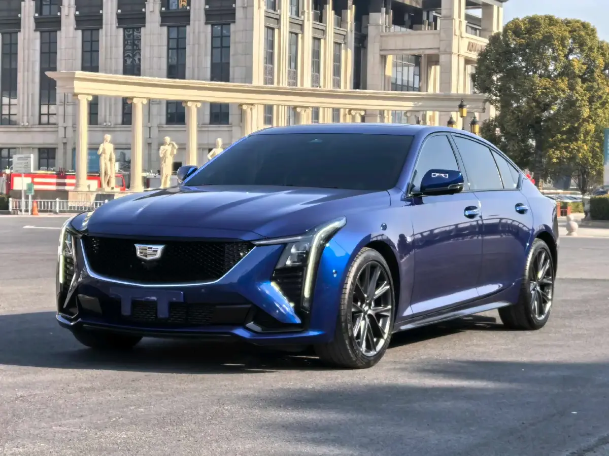 2024 Cadillac CT5 2.0T 237HP L4 10AT