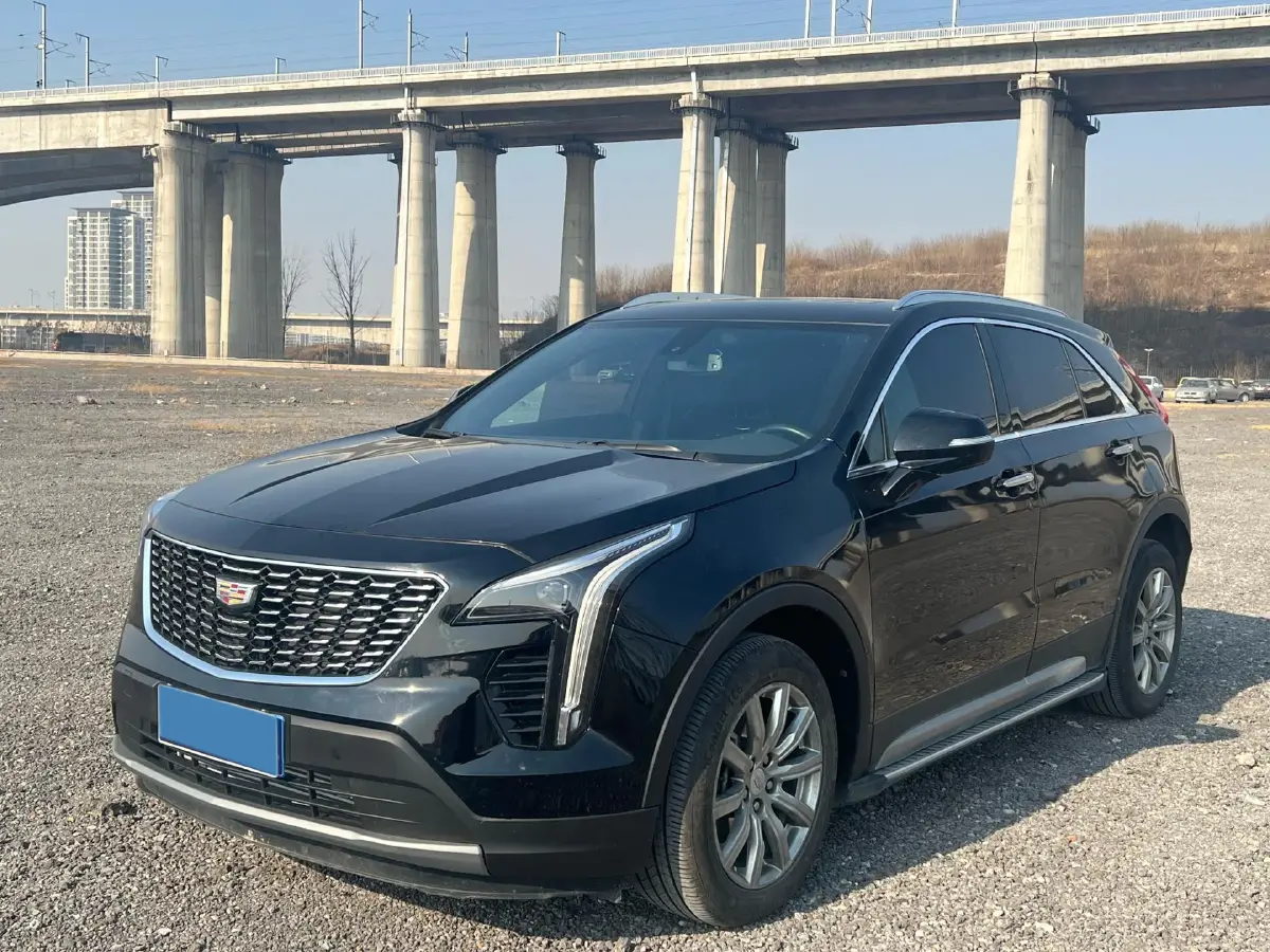 2020 Cadillac XT4 2.0T 241HP L4 9AT