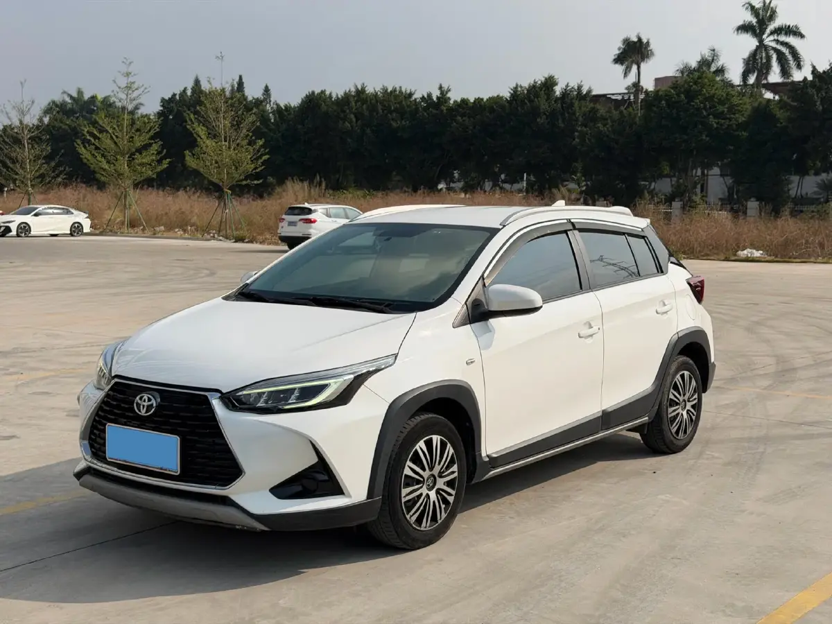 2022 Toyota Yaris L 1.5L 112HP L4 CVT