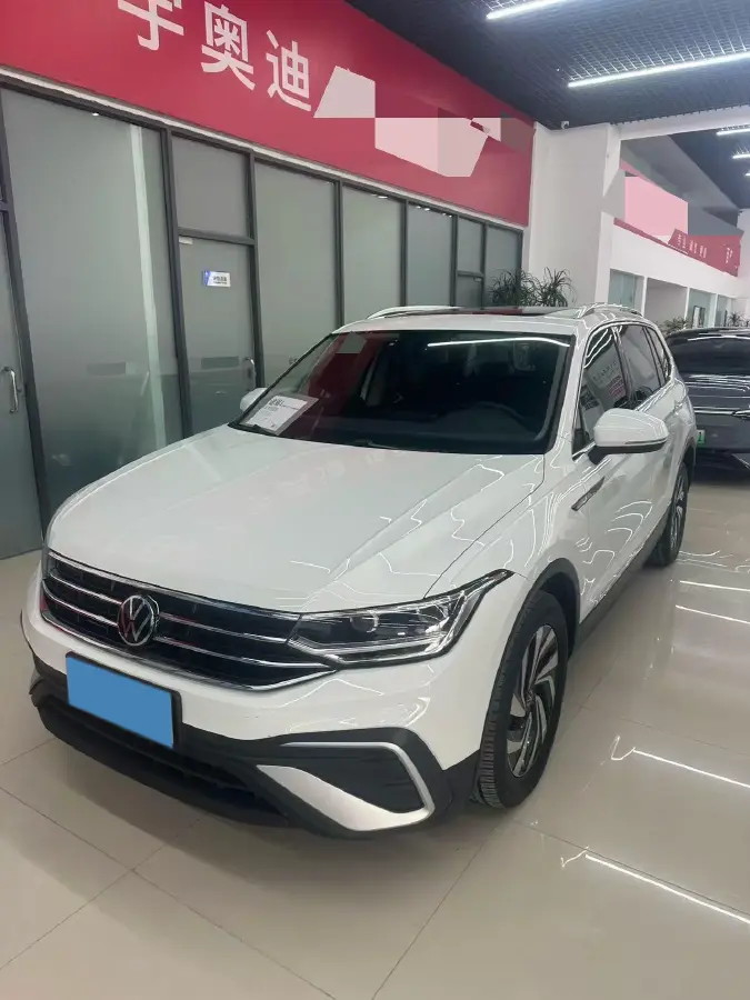 2023 Volkswagen Tiguan L 1.5T 160HP L4 7DCT