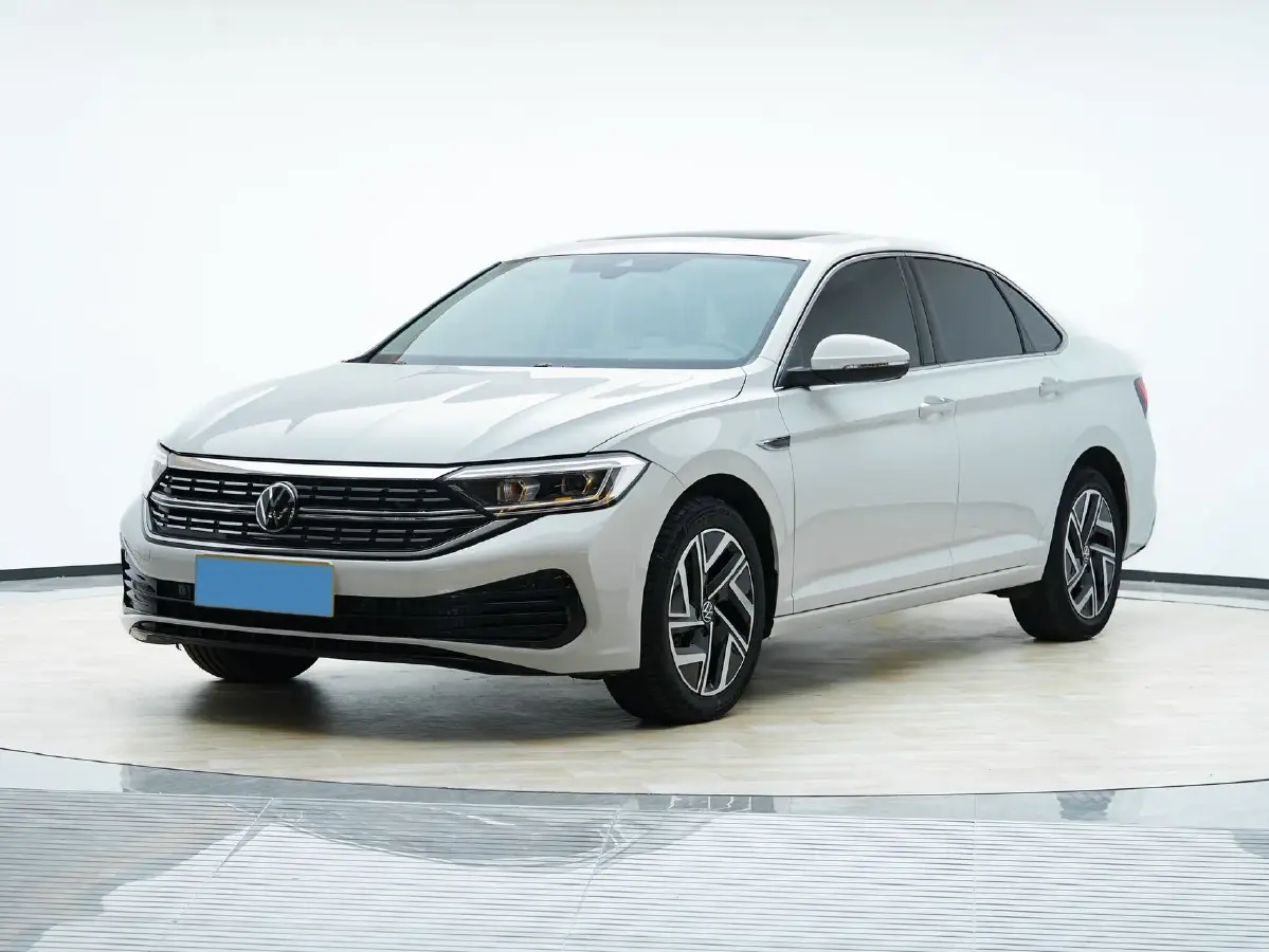 2023 Volkswagen Sagitar 1.5T 160HP L4 7DCT