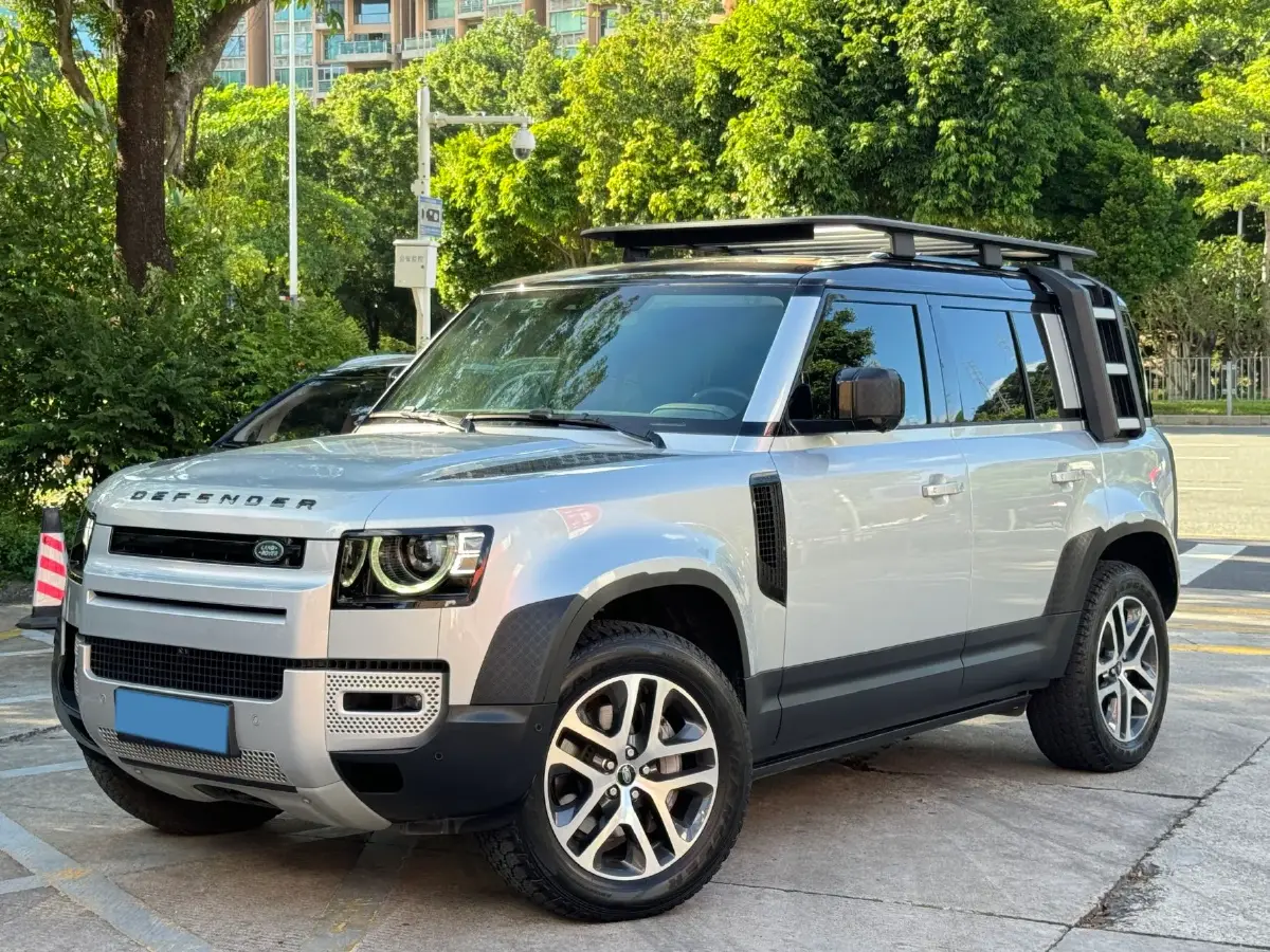 2022 Land Rover Defender 3.0T 400HP L6 8AT