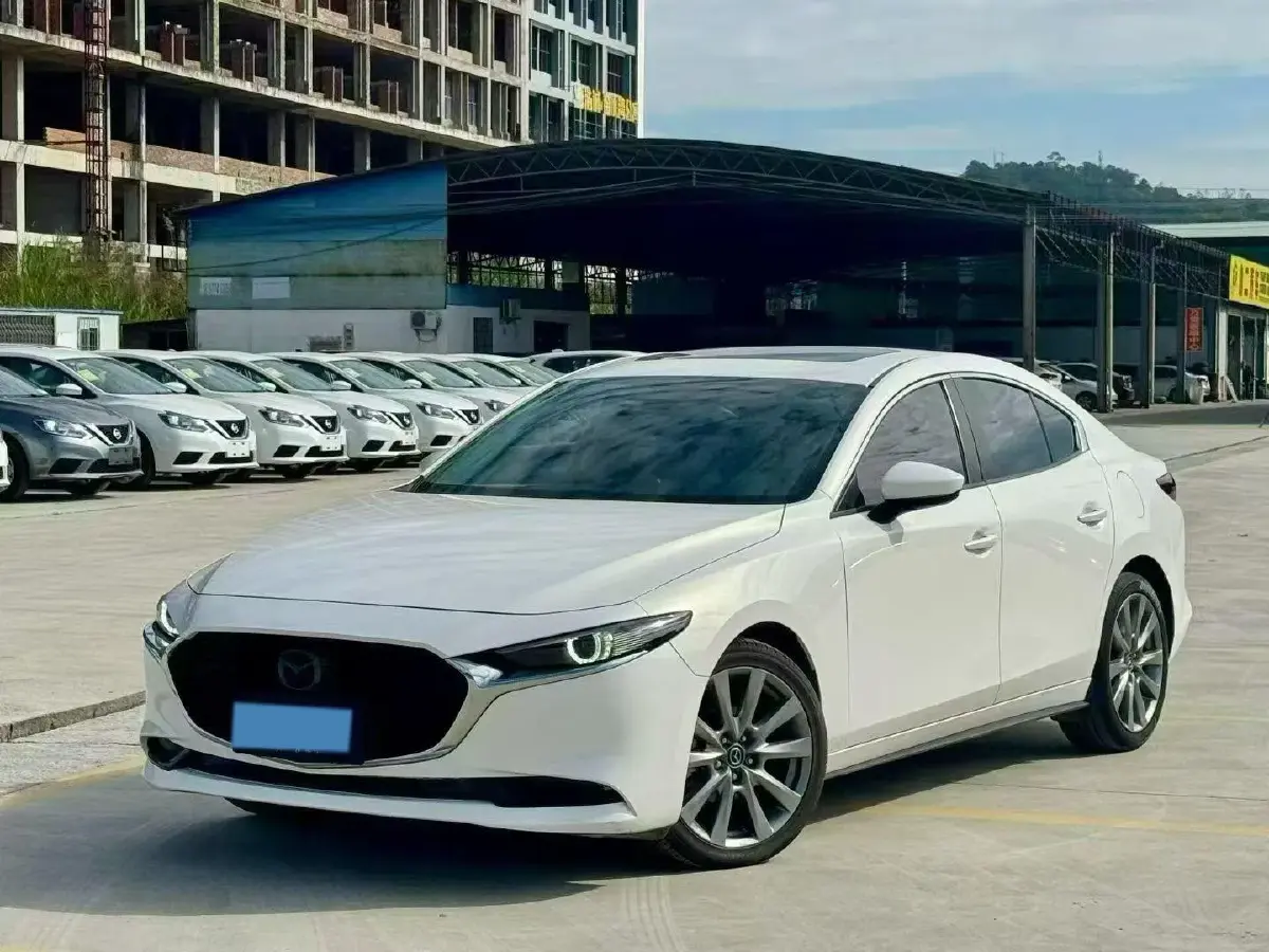 2021 Mazda 3 Axela 2.0L 158HP L4 6AT