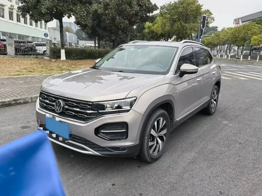 2019 Jeep Cherokee 2.0T 234HP L4 9AT