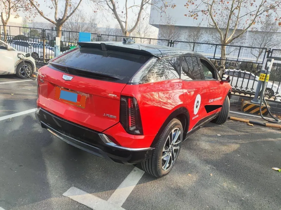 2024 Cadillac OPTIQ BEV 79.7KWH,autocango,china used car exporter,china ev exporter,chinese used car exporter,chinese used ev exporter