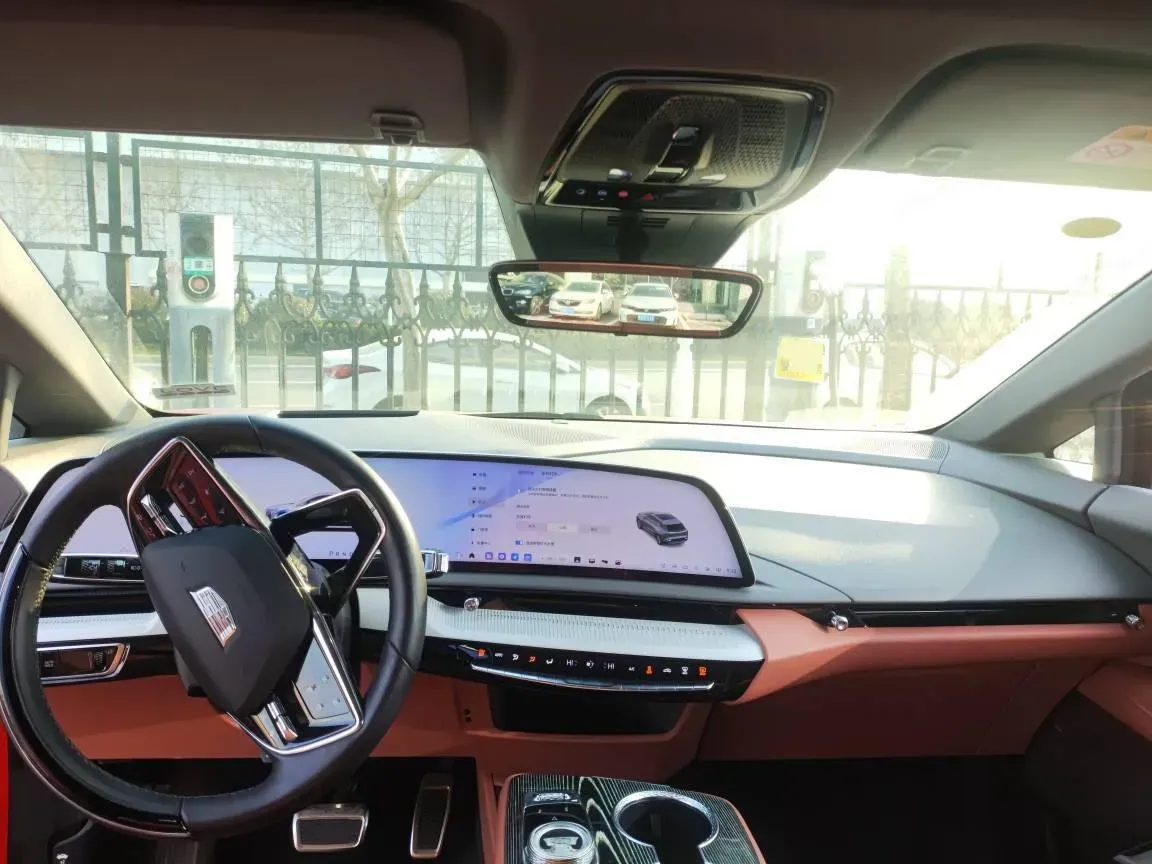 2024 Cadillac OPTIQ BEV 79.7KWH,autocango,china used car exporter,china ev exporter,chinese used car exporter,chinese used ev exporter