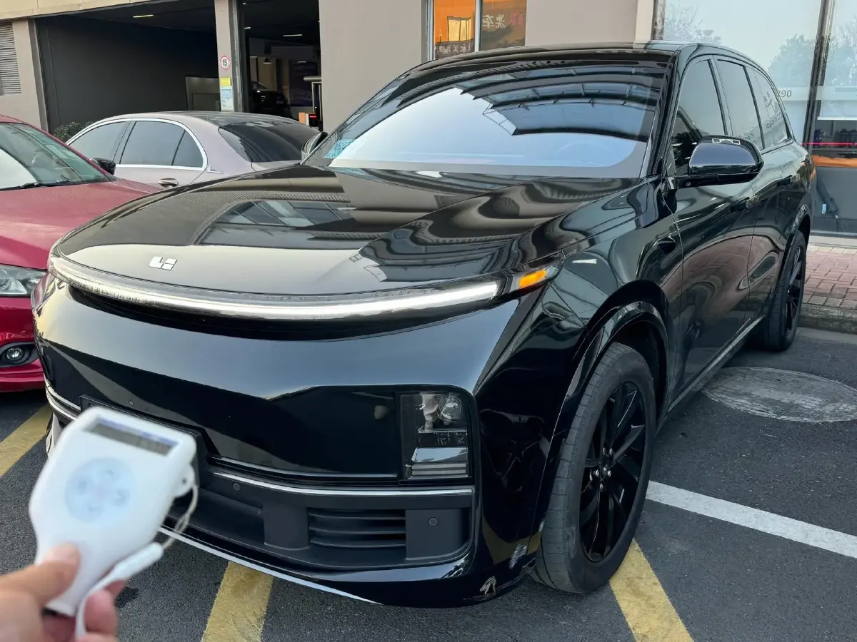 2023 Li L8 Range Extended 154HP REEV 40.9KWH