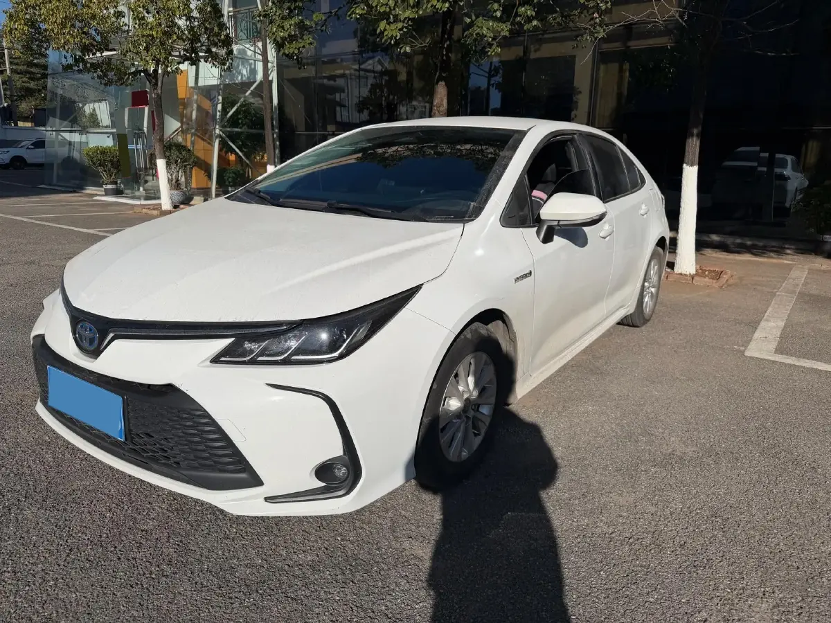 2023 Toyota Corolla 1.8L 98HP L4 E-CVT Hybrid