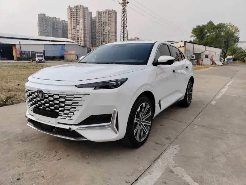 2023 ChangAn UNI-K 2.0T 233HP L4 8AT