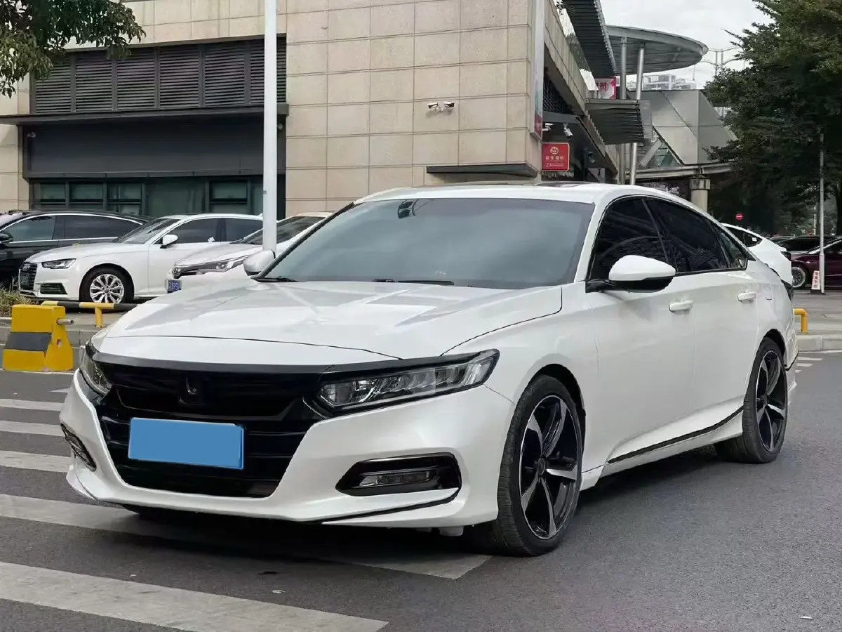 2018 Honda Accord 1.5T 194HP L4 CVT
