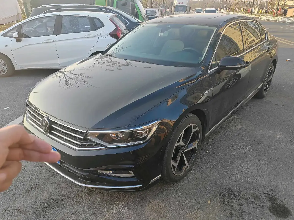 2023 Volkswagen Magotan 2.0T 186HP L4 7DCT