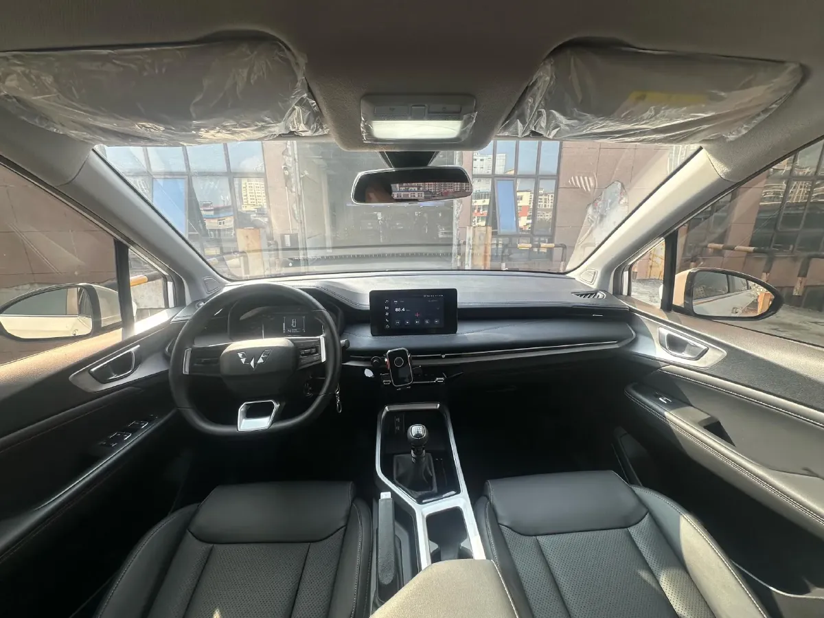 2022 WuLing JiaChen 1.5L 99HP L4 6MT,autocango,china used car exporter,china ev exporter,chinese used car exporter,chinese used ev exporter