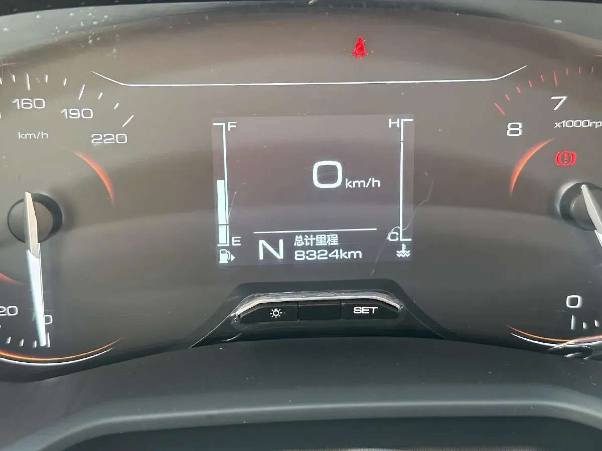 2022 WuLing JiaChen 1.5L 99HP L4 6MT,autocango,china used car exporter,china ev exporter,chinese used car exporter,chinese used ev exporter