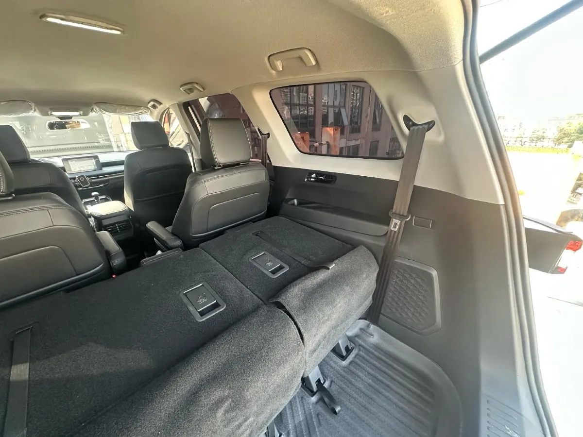 2022 WuLing JiaChen 1.5L 99HP L4 6MT,autocango,china used car exporter,china ev exporter,chinese used car exporter,chinese used ev exporter