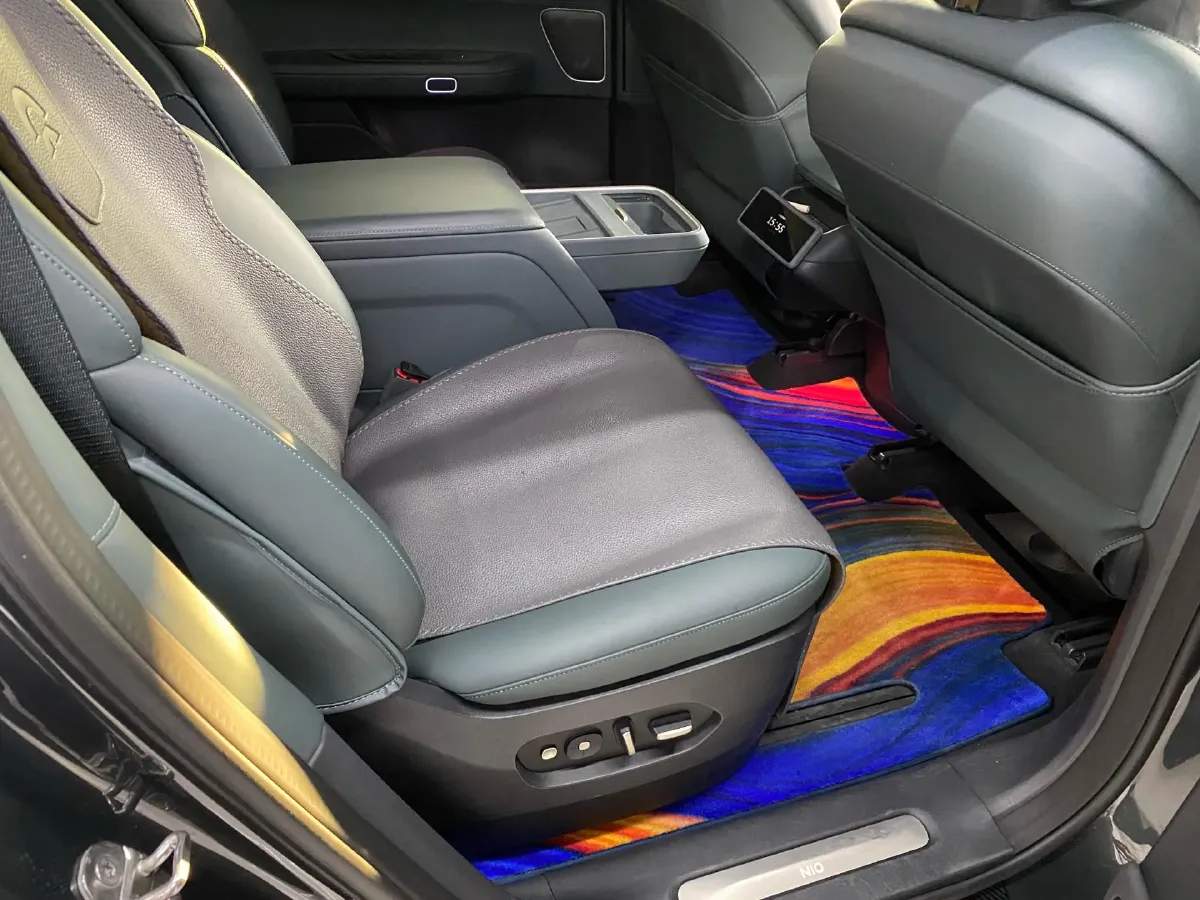 2024 Porsche Macan All-Electric BEV 100KWH,autocango,china used car exporter,china ev exporter,chinese used car exporter,chinese used ev exporter