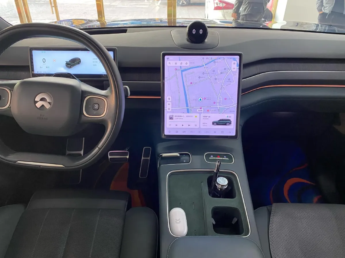 2024 Porsche Macan All-Electric BEV 100KWH,autocango,china used car exporter,china ev exporter,chinese used car exporter,chinese used ev exporter