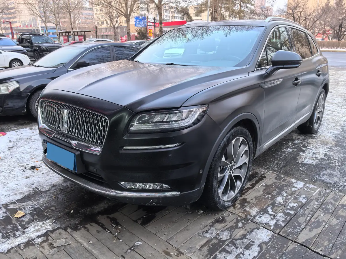 2021 Lincoln Nautilus 2.0T 245HP L4 8AT