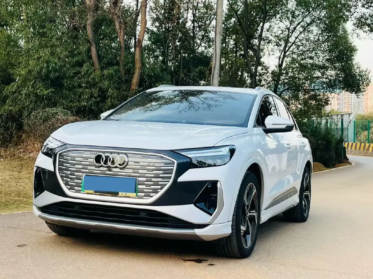 2024 Audi Q4 e-tron BEV 84.8KWH