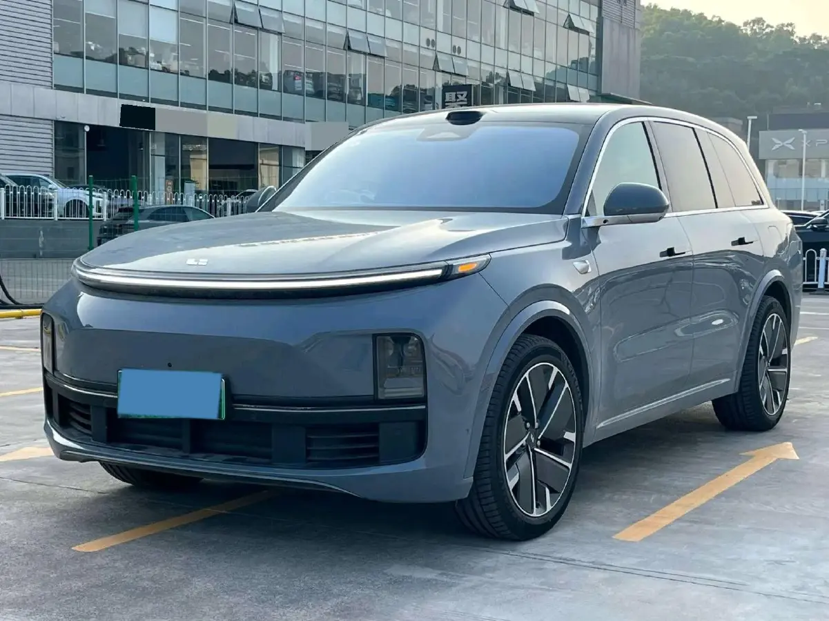 2025 Li L8 Range Extended 154HP REEV