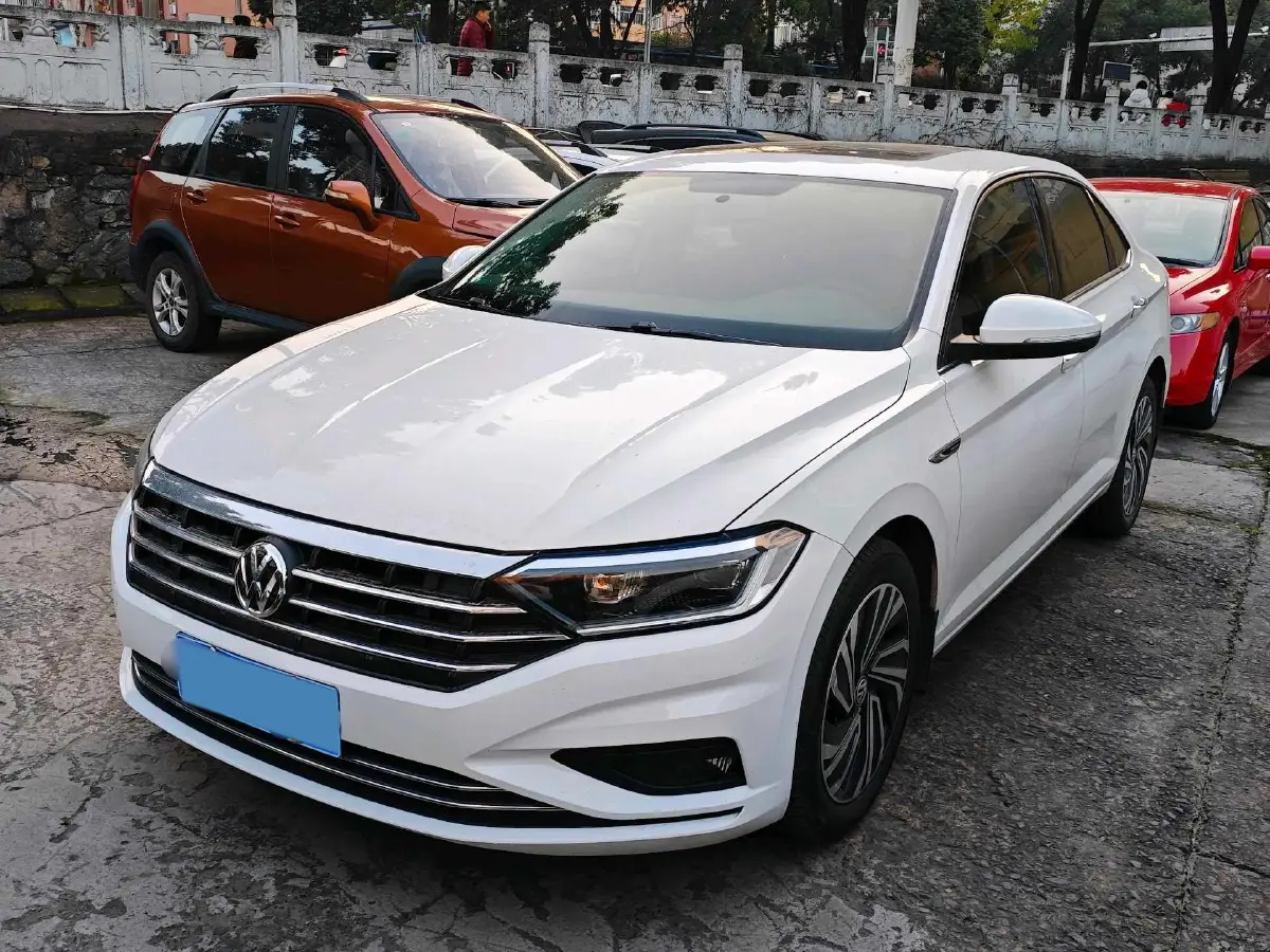 2022 Volkswagen Sagitar 1.4T 150HP L4 7DCT