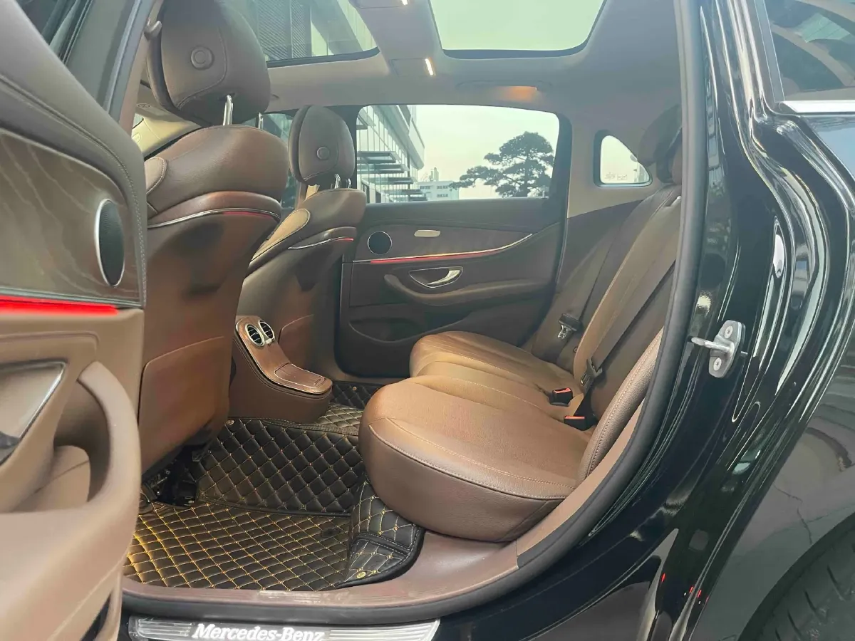 2023 Mercedes-Benz E Class 2.0T 197HP L4 9AT,autocango,china used car exporter,china ev exporter,chinese used car exporter,chinese used ev exporter