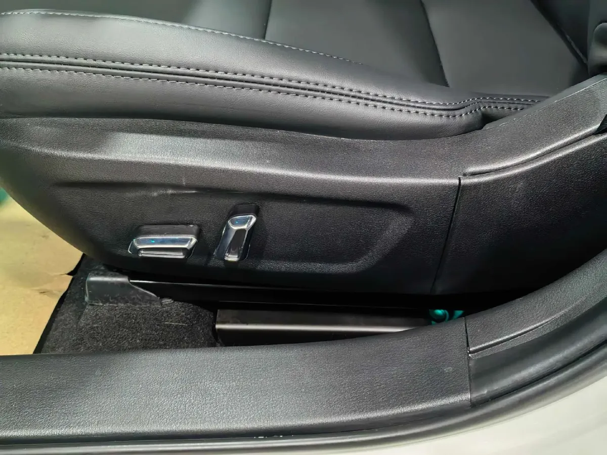 2022 Mazda 3 Axela 2.0L 158HP L4 6AT,autocango,china used car exporter,china ev exporter,chinese used car exporter,chinese used ev exporter