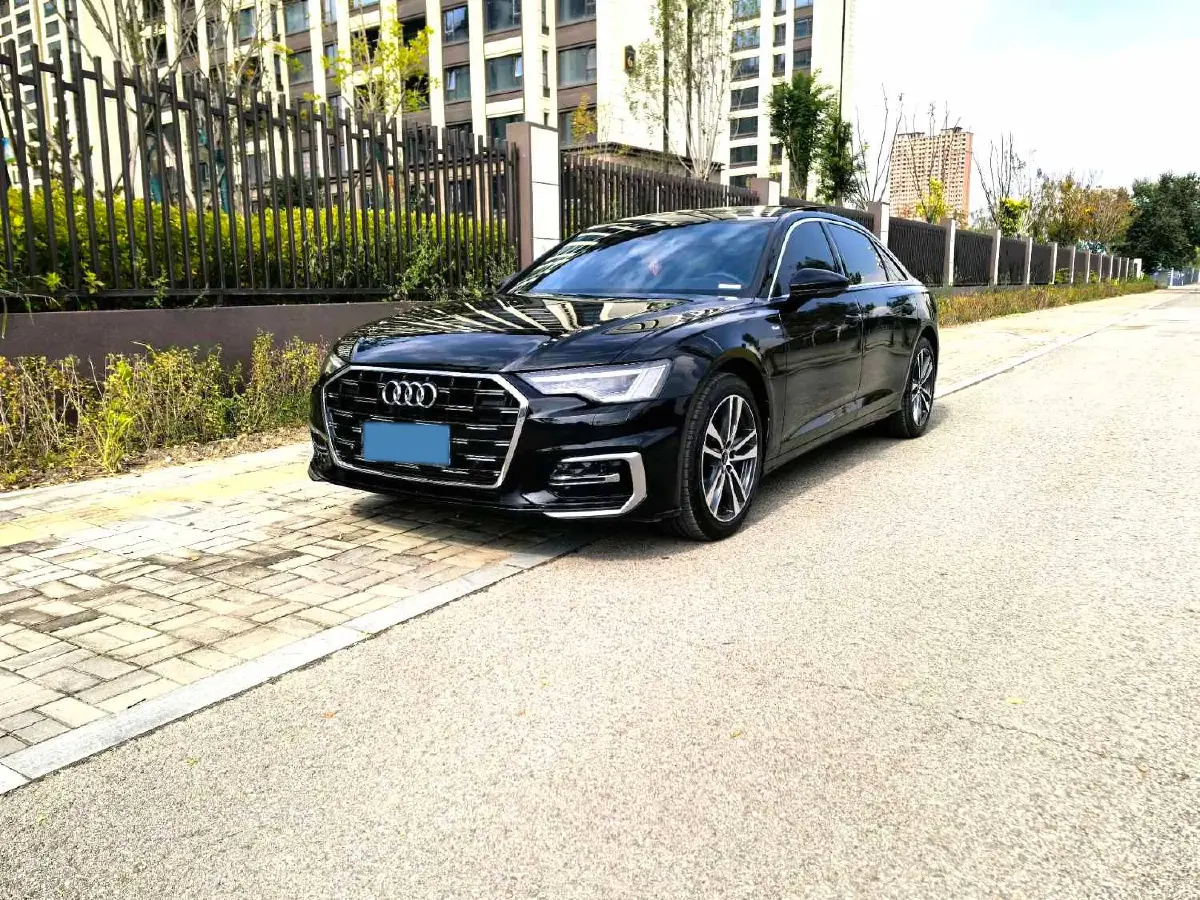 2024 Audi A6L 2.0T 190HP L4 7DCT