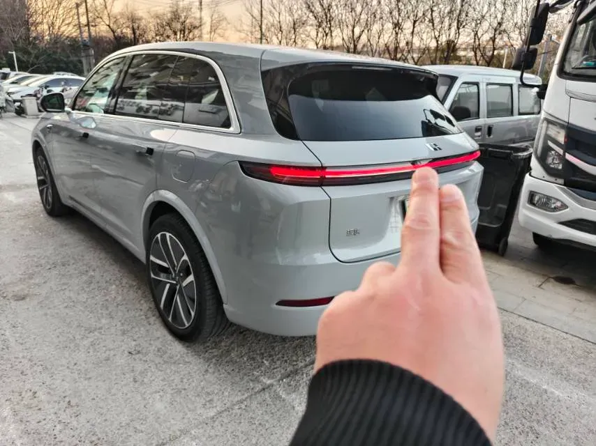 2024 Li L8 Range Extended 154HP REEV 42.8KWH,autocango,china used car exporter,china ev exporter,chinese used car exporter,chinese used ev exporter