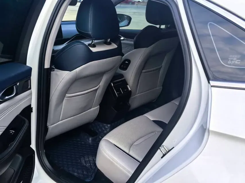 2020 Volkswagen C-Trek 1.5L 112HP L4 6AT,autocango,china used car exporter,china ev exporter,chinese used car exporter,chinese used ev exporter