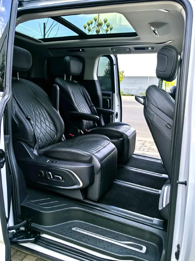 2022 MAXUS G90 2.0T 234HP L4 8AT,autocango,china used car exporter,china ev exporter,chinese used car exporter,chinese used ev exporter