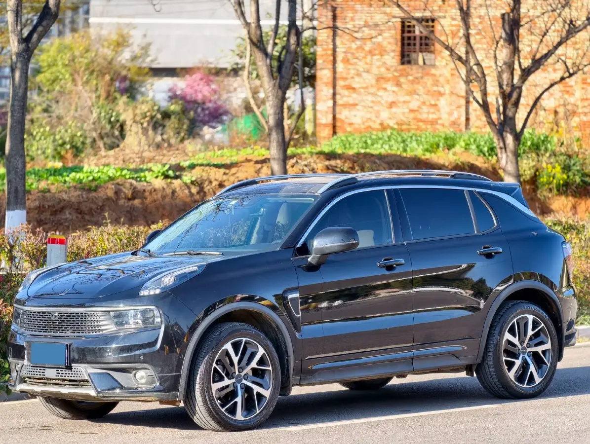 2019 LYNK&CO 01 2.0T 190HP L4 7DCT