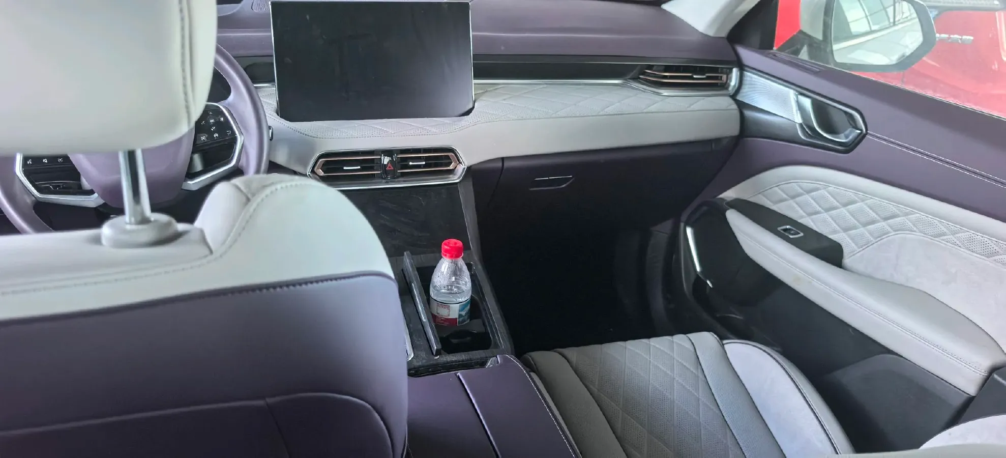 2022 WEY Latte 1.5T 156HP L4 2DHT PHEV 34KWH,autocango,china used car exporter,china ev exporter,chinese used car exporter,chinese used ev exporter