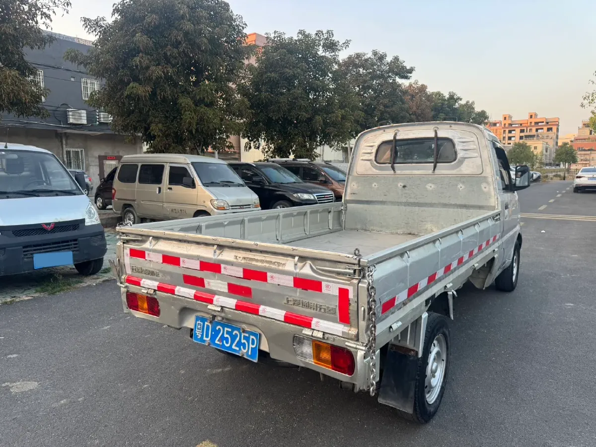 2015 Soueast V3 1.5L 120HP L4 5MT,autocango,china used car exporter,china ev exporter,chinese used car exporter,chinese used ev exporter