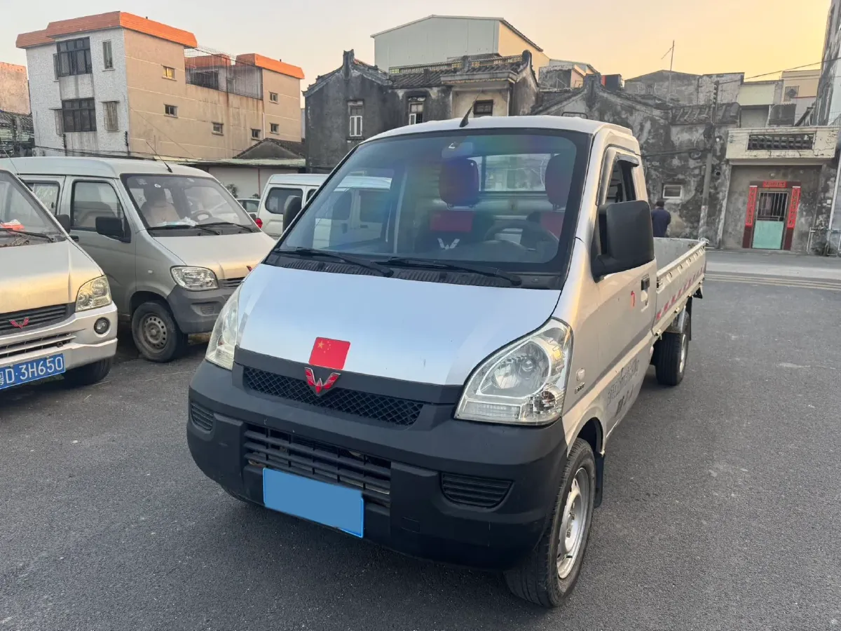 2015 Soueast V3 1.5L 120HP L4 5MT,autocango,china used car exporter,china ev exporter,chinese used car exporter,chinese used ev exporter