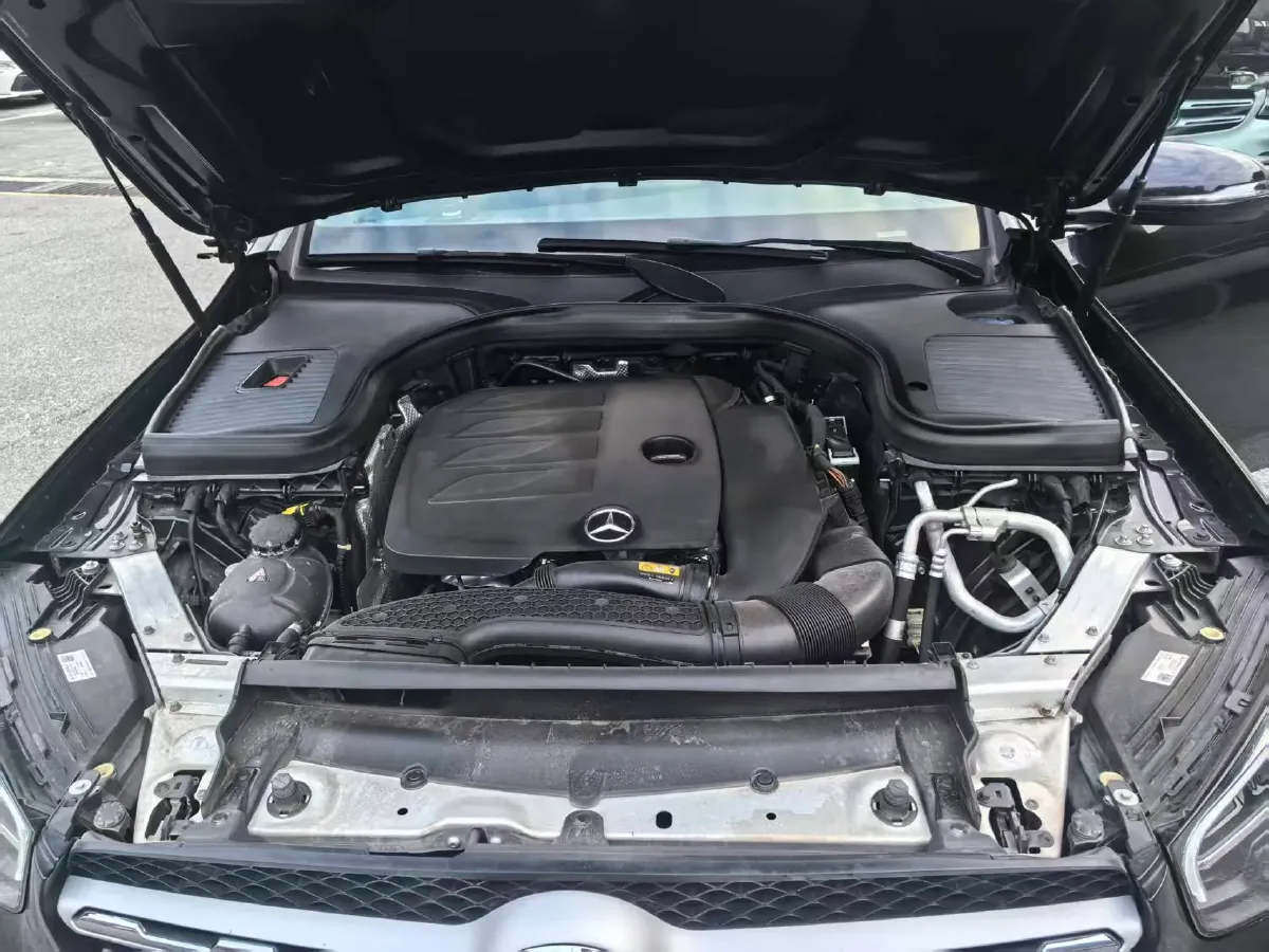 2021 Mercedes-Benz GLC Class 2.0T 197HP L4 9AT,autocango,china used car exporter,china ev exporter,chinese used car exporter,chinese used ev exporter