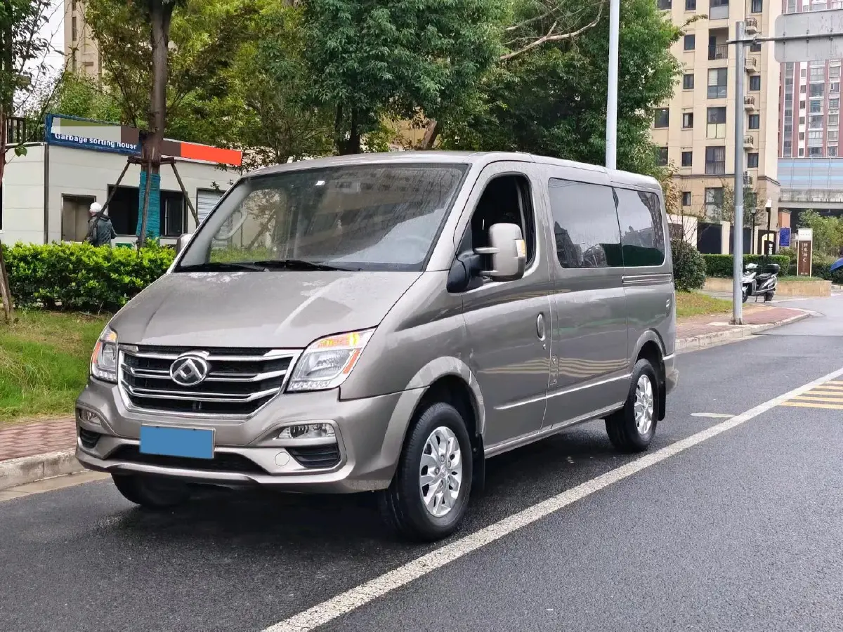 2021 MAXUS XinTu V80 2.0T 139HP L4 6MT