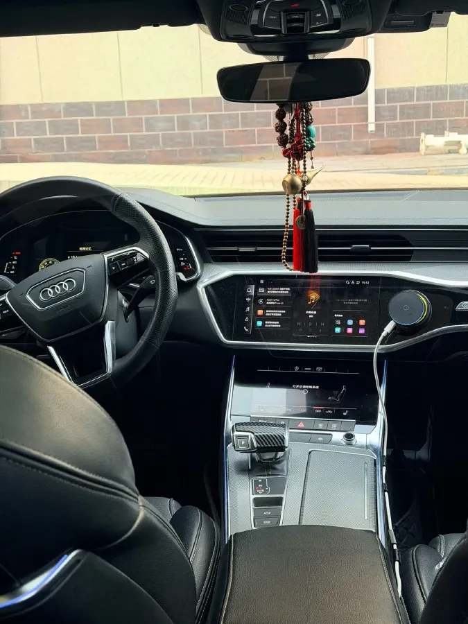 2021 Audi A6L 2.0T 224HP L4 7DCT,autocango,china used car exporter,china ev exporter,chinese used car exporter,chinese used ev exporter