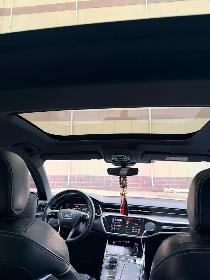 2021 Audi A6L 2.0T 224HP L4 7DCT,autocango,china used car exporter,china ev exporter,chinese used car exporter,chinese used ev exporter