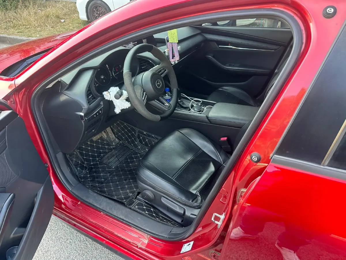 2021 Mazda 3 Axela 2.0L 158HP L4 6AT,autocango,china used car exporter,china ev exporter,chinese used car exporter,chinese used ev exporter