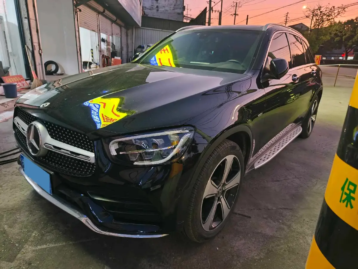 2022 Mercedes-Benz GLC Class 2.0T 258HP L4 9AT